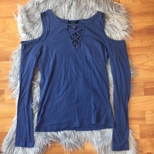 NWT cold shoulder, lace up, long sleeve blue top